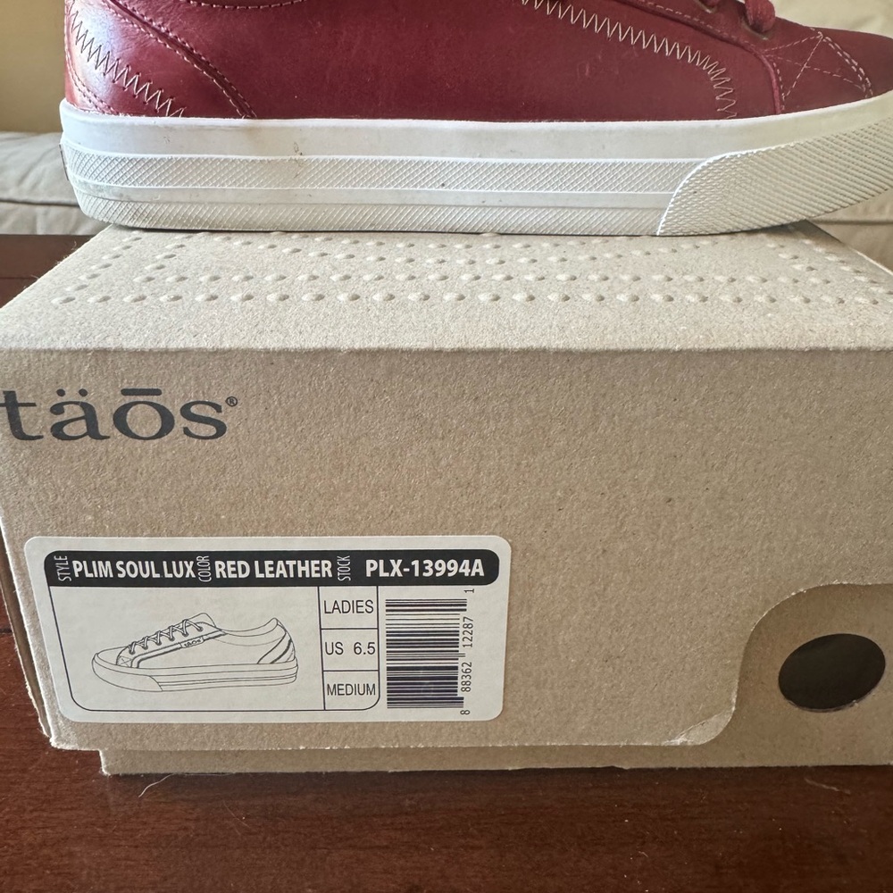 Taos Plim Soul Lux PLX-13994A Women's US 6.5 Red Leather Athletic Sneaker Shoes - Picture 6 of 9